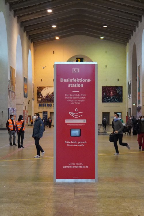 Hauptbahnhof Desinfektionsstation