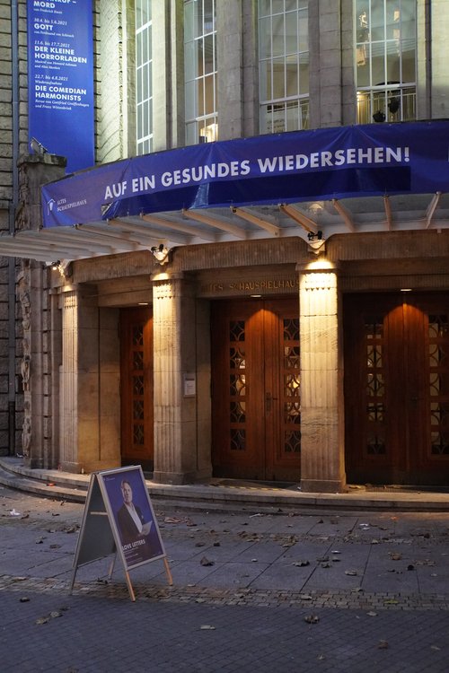 Altes Schauspielhaus. Auf ein gesunden Wiedersehen. Theater