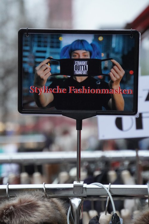 Straight Outta Frankfurt Stylische Fashionmasken